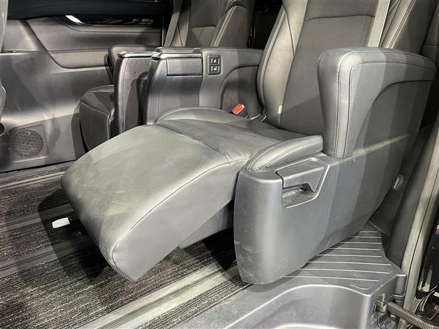 ヴェルファイア ２．５Ｚ　Ｇエディション　純正９インチナビ　フリップダウンモニター　ＡＣ１００Ｖ　両側電動スライドドア　レーダークルーズコントロール　ＥＴＣ２．０　シートヒーター　エアーシート　ＬＥＤ　バックカメラ　ステアリングヒーター（39枚目）