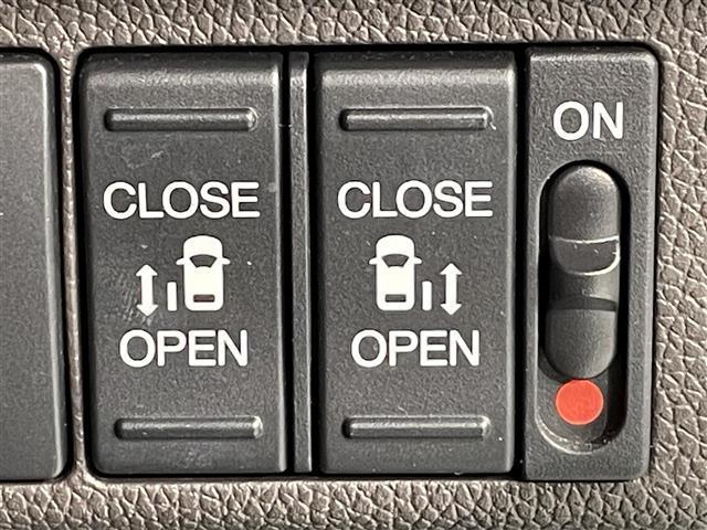 フリードハイブリッド ハイブリッド・Ｇホンダセンシング　純正ナビ　両側パワースライドドア　衝突軽減ブレーキ　レーダークルーズコントロール　ビルトインＥＴＣ　ＬＥＤヘッドライト　バックカメラ　ドライブレコーダー　車線逸脱警報　プッシュスタート　スマートキー（7枚目）