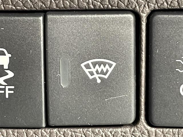 フリードハイブリッド ハイブリッド・Ｇホンダセンシング　純正ナビ　両側パワースライドドア　衝突軽減ブレーキ　レーダークルーズコントロール　ビルトインＥＴＣ　ＬＥＤヘッドライト　バックカメラ　ドライブレコーダー　車線逸脱警報　プッシュスタート　スマートキー（14枚目）