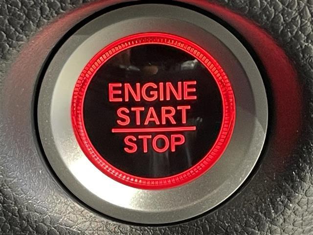 N-BOXカスタム G・Lターボホンダセンシング 純正ナビ 両側パワースライドドア レーダークルーズコントロール 衝突軽減ブレーキ シートヒーター ハーフレザー クリアランスソナー バックカメラ パドルシフト ビルトインETC LEDヘッドライト(9枚目)