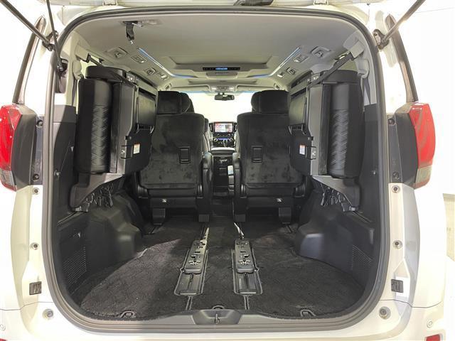 アルファード 2.5S Cパッケージ 純正10インチナビ フリップダウンモニター サンルーフ 衝突軽減ブレーキ 両側電動スライドドア レーダークルーズコントロール ETC 三眼LED バックカメラ ステアリングヒーター 電動リアゲード(17枚目)