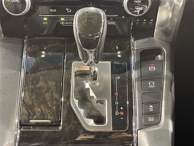 アルファード 2.5S Cパッケージ 純正10インチナビ フリップダウンモニター サンルーフ 衝突軽減ブレーキ 両側電動スライドドア レーダークルーズコントロール ETC 三眼LED バックカメラ ステアリングヒーター 電動リアゲード(33枚目)