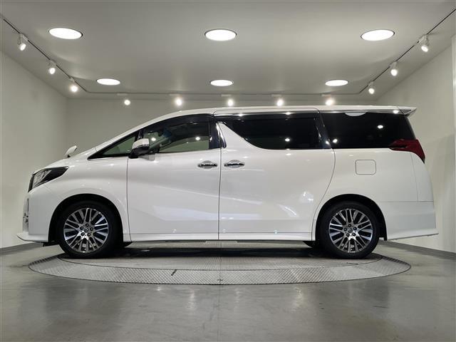 アルファード 2.5S Cパッケージ 純正10インチナビ フリップダウンモニター サンルーフ 衝突軽減ブレーキ 両側電動スライドドア レーダークルーズコントロール ETC 三眼LED バックカメラ ステアリングヒーター 電動リアゲード(39枚目)