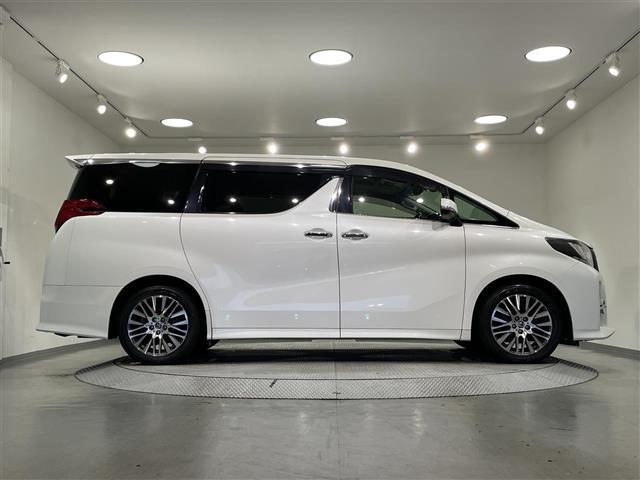 アルファード 2.5S Cパッケージ 純正10インチナビ フリップダウンモニター サンルーフ 衝突軽減ブレーキ 両側電動スライドドア レーダークルーズコントロール ETC 三眼LED バックカメラ ステアリングヒーター 電動リアゲード(42枚目)