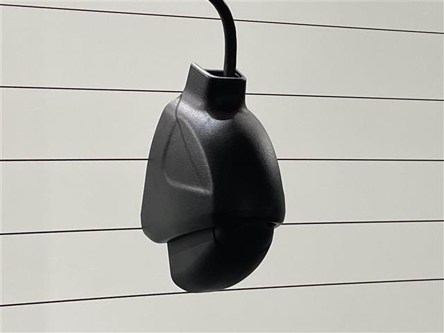 フリードハイブリッド ハイブリッド・クロスターホンダセンシング　純正ナビ　両側パワースライドドア　レーダークルーズコントロール　衝突軽減ブレーキ　シートヒーター　ビルトインＥＴＣ　ＬＥＤヘッドライト　バックカメラ　ドライブレコーダー　純正フロアマット　ＬＥＤフォグ（10枚目）