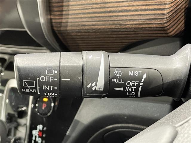 フリードハイブリッド ハイブリッド・クロスターホンダセンシング　純正ナビ　両側パワースライドドア　レーダークルーズコントロール　衝突軽減ブレーキ　シートヒーター　ビルトインＥＴＣ　ＬＥＤヘッドライト　バックカメラ　ドライブレコーダー　純正フロアマット　ＬＥＤフォグ（21枚目）