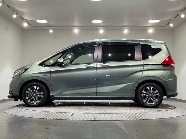 フリードハイブリッド ハイブリッド・クロスターホンダセンシング　純正ナビ　両側パワースライドドア　レーダークルーズコントロール　衝突軽減ブレーキ　シートヒーター　ビルトインＥＴＣ　ＬＥＤヘッドライト　バックカメラ　ドライブレコーダー　純正フロアマット　ＬＥＤフォグ（61枚目）