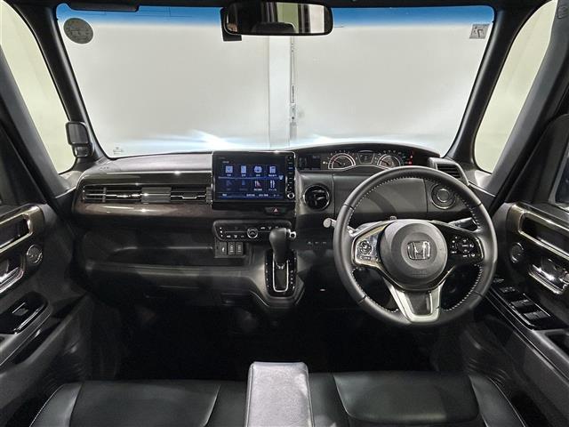 N-BOXカスタム G・Lターボホンダセンシング 純正8インチナビ 衝突軽減ブレーキ 両側電動スライドドア レーダークルーズコントロール LEDヘッドライト ETC 前後ドライブレコーダー コーナーセンサー レーンキープアシスト USB スペアキー(2枚目)