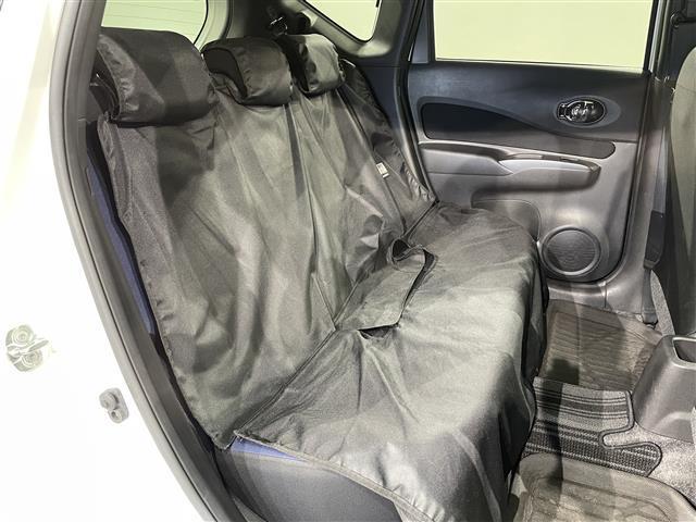 ノート e-パワー X ブラックアロー 純正ナビ 衝突軽減ブレーキ バックカメラ フルセグテレビ 2トーンカラー コーナーセンサー ETC スマートキー 純正ドライブレコーダー 純正アルミホイール プッシュスタート テレビキャンセラー(14枚目)