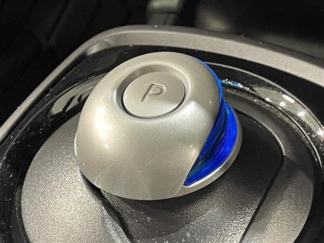 ノート e-パワー X ブラックアロー 純正ナビ 衝突軽減ブレーキ バックカメラ フルセグテレビ 2トーンカラー コーナーセンサー ETC スマートキー 純正ドライブレコーダー 純正アルミホイール プッシュスタート テレビキャンセラー(24枚目)