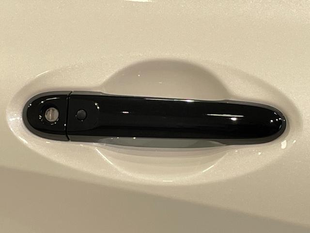 ノート e-パワー X ブラックアロー 純正ナビ 衝突軽減ブレーキ バックカメラ フルセグテレビ 2トーンカラー コーナーセンサー ETC スマートキー 純正ドライブレコーダー 純正アルミホイール プッシュスタート テレビキャンセラー(48枚目)