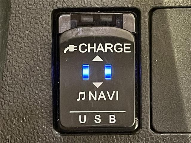 タント Ｘ　ＶＳ　ＳＡＩＩＩ　純正ナビ　パノラミックビューモニター　両側パワースライドドア　シートヒーター　衝突軽減ブレーキ　車線逸脱警報　先行車発進告知　クリアランスソナー　オートハイビーム　ＩＳＯＦＩＸ　Ｂｌｕｅｔｏｏｔｈ（13枚目）