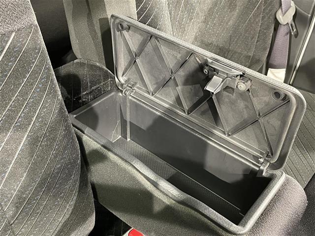 タント Ｘ　ＶＳ　ＳＡＩＩＩ　純正ナビ　パノラミックビューモニター　両側パワースライドドア　シートヒーター　衝突軽減ブレーキ　車線逸脱警報　先行車発進告知　クリアランスソナー　オートハイビーム　ＩＳＯＦＩＸ　Ｂｌｕｅｔｏｏｔｈ（28枚目）