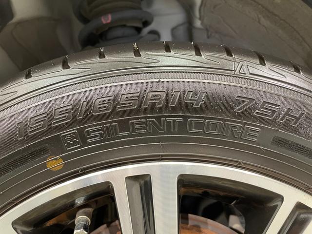 タント Ｘ　ＶＳ　ＳＡＩＩＩ　純正ナビ　パノラミックビューモニター　両側パワースライドドア　シートヒーター　衝突軽減ブレーキ　車線逸脱警報　先行車発進告知　クリアランスソナー　オートハイビーム　ＩＳＯＦＩＸ　Ｂｌｕｅｔｏｏｔｈ（64枚目）