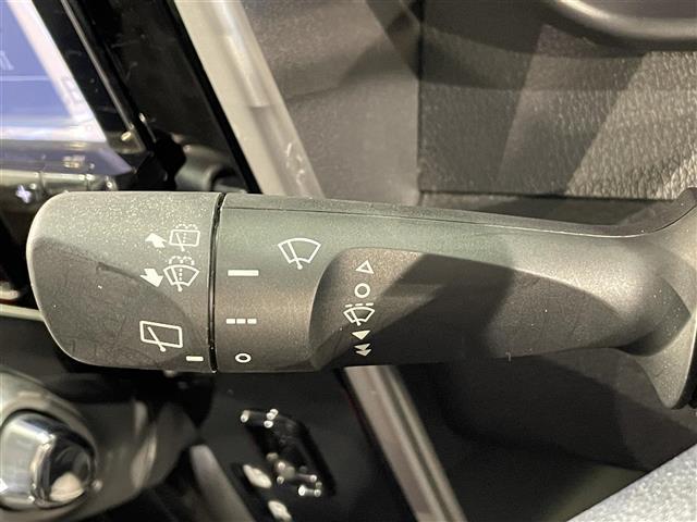 タンク カスタムG S ALPINE9インチナビ 両側パワースライドドア 衝突軽減ブレーキ 車線逸脱警報 クリアランスソナー 先行車発進告知 クルーズコントロール バックカメラ アイドリングストップ USB HDMI LED(23枚目)