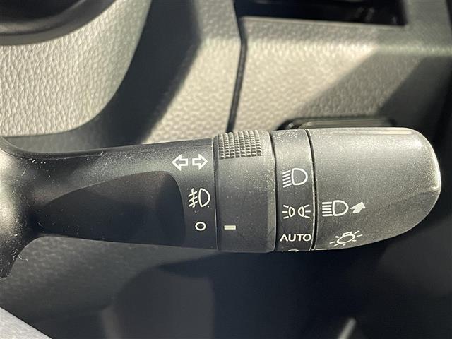 タンク カスタムG S ALPINE9インチナビ 両側パワースライドドア 衝突軽減ブレーキ 車線逸脱警報 クリアランスソナー 先行車発進告知 クルーズコントロール バックカメラ アイドリングストップ USB HDMI LED(24枚目)