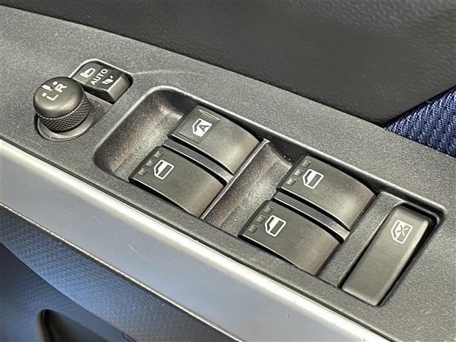 タンク カスタムG S ALPINE9インチナビ 両側パワースライドドア 衝突軽減ブレーキ 車線逸脱警報 クリアランスソナー 先行車発進告知 クルーズコントロール バックカメラ アイドリングストップ USB HDMI LED(29枚目)