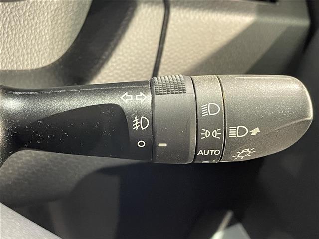 ルーミー カスタムＧ　Ｓ　純正ナビ　両側パワースライドドア　衝突軽減ブレーキ　クルーズコントロール　クリアランスソナー　車線逸脱警報　先行車発進告知　バックカメラ　ドライブレコーダー　ＥＴＣ　ＩＳＯＦＩＸ　純正１４インチＡＷ（24枚目）