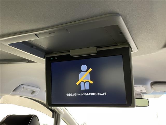 アルファード ２．５Ｓ　純正９インチナビ　フリップダウンモニター　両側パワースライドドア　レーダークルーズコントロール　衝突軽減ブレーキ　車線逸脱警報　クリアランスソナー　バックカメラ　ドライブレコーダー　ＥＴＣ　ＵＳＢ（4枚目）