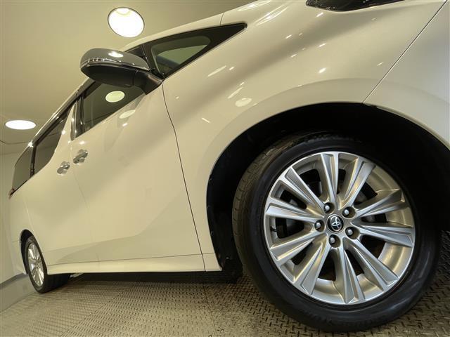 アルファード ２．５Ｓ　純正９インチナビ　フリップダウンモニター　両側パワースライドドア　レーダークルーズコントロール　衝突軽減ブレーキ　車線逸脱警報　クリアランスソナー　バックカメラ　ドライブレコーダー　ＥＴＣ　ＵＳＢ（18枚目）