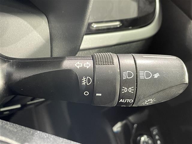 アルファード ２．５Ｓ　純正９インチナビ　フリップダウンモニター　両側パワースライドドア　レーダークルーズコントロール　衝突軽減ブレーキ　車線逸脱警報　クリアランスソナー　バックカメラ　ドライブレコーダー　ＥＴＣ　ＵＳＢ（24枚目）