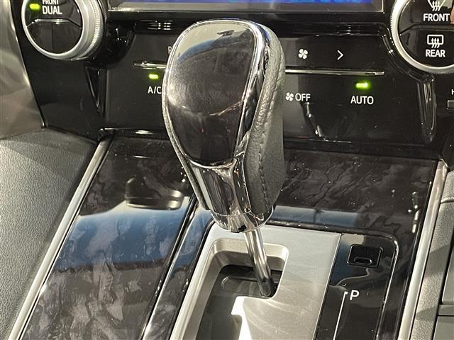 アルファード ２．５Ｓ　純正９インチナビ　フリップダウンモニター　両側パワースライドドア　レーダークルーズコントロール　衝突軽減ブレーキ　車線逸脱警報　クリアランスソナー　バックカメラ　ドライブレコーダー　ＥＴＣ　ＵＳＢ（28枚目）