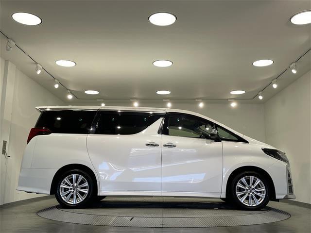 アルファード ２．５Ｓ　純正９インチナビ　フリップダウンモニター　両側パワースライドドア　レーダークルーズコントロール　衝突軽減ブレーキ　車線逸脱警報　クリアランスソナー　バックカメラ　ドライブレコーダー　ＥＴＣ　ＵＳＢ（42枚目）