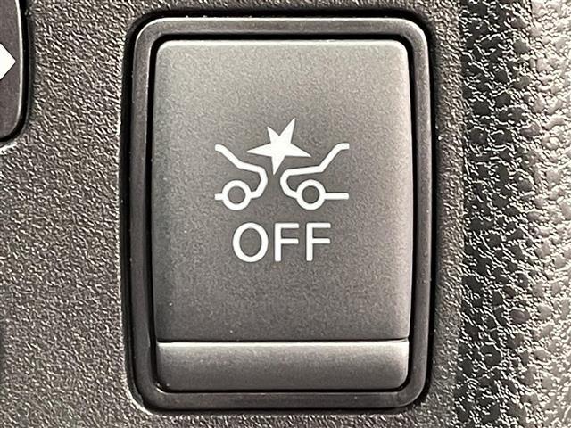 ノート e-パワー X Vセレクション アラウンドビューモニター 衝突軽減ブレーキ 車線逸脱警報 デジタルインナーミラー ドライブレコーダー ETC アクセサリーソケット ISOFIX 電動格納ミラー 純正フロアマット 純正15インチAW(4枚目)