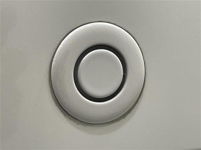 ノート e-パワー X Vセレクション Panasonicナビ アラウンドビューモニター 衝突軽減ブレーキ 車線逸脱警報 クリアランスソナー デジタルインナーミラー ドライブレコーダー ETC ISOFIX アクセサリーソケット 純正AW(6枚目)