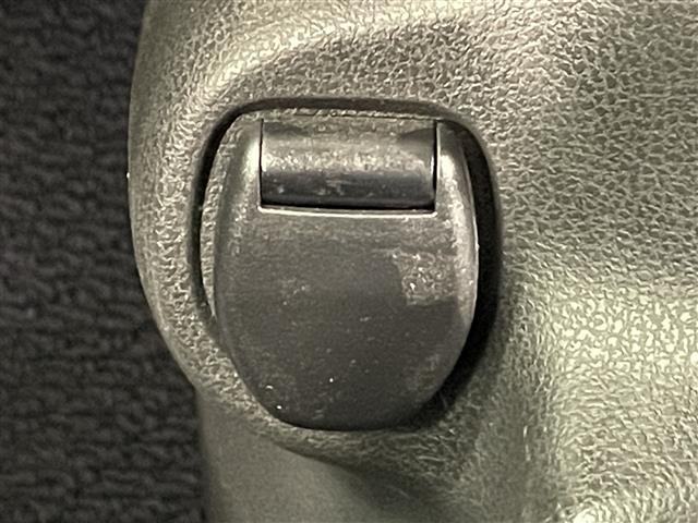 ノート ｅ－パワー　Ｂ　ＫＥＮＷＯＯＤナビ　アラウンドビューモニター　エマージェンシーブレーキ　車線逸脱警報　クリアランスソナー　デジタルインナーミラー　ＥＴＣ　ＩＳＯＦＩＸ　ＣＤ　ＤＶＤ　Ｂｌｕｅｔｏｏｔｈ　電動格納ミラー（9枚目）