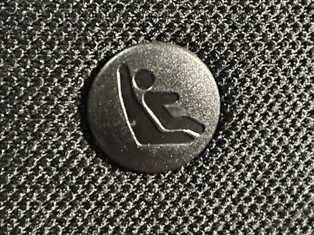 ノート ｅ－パワー　Ｂ　ＫＥＮＷＯＯＤナビ　アラウンドビューモニター　エマージェンシーブレーキ　車線逸脱警報　クリアランスソナー　デジタルインナーミラー　ＥＴＣ　ＩＳＯＦＩＸ　ＣＤ　ＤＶＤ　Ｂｌｕｅｔｏｏｔｈ　電動格納ミラー（12枚目）