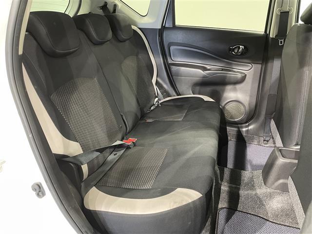 ノート ｅ－パワー　Ｂ　ＫＥＮＷＯＯＤナビ　アラウンドビューモニター　エマージェンシーブレーキ　車線逸脱警報　クリアランスソナー　デジタルインナーミラー　ＥＴＣ　ＩＳＯＦＩＸ　ＣＤ　ＤＶＤ　Ｂｌｕｅｔｏｏｔｈ　電動格納ミラー（14枚目）