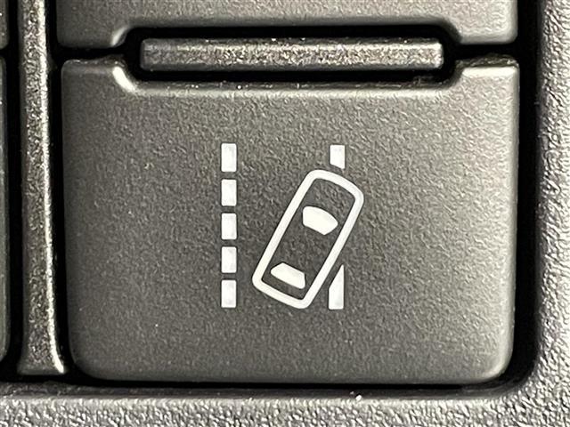 ヴォクシー ZS 煌III 純正9インチナビ 衝突軽減ブレーキ 両側電動スライドドア ビルトインETC LEDヘッドライト バックカメラ クルーズコントロール フルセグTV Bluetooth コーナーセンサー レーンキープ(8枚目)