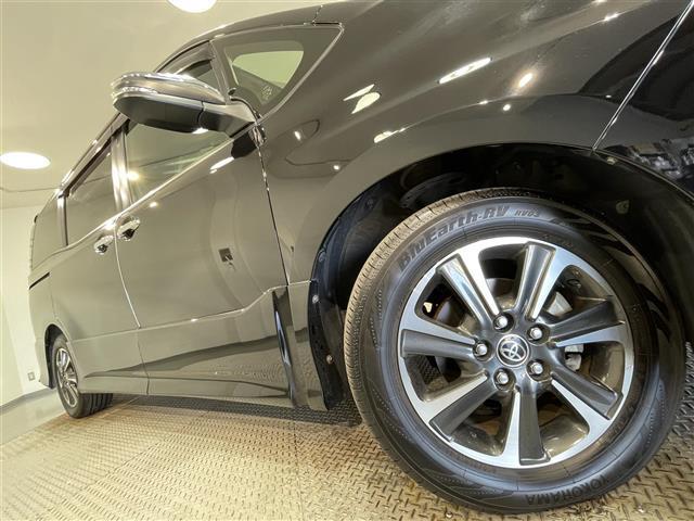 ヴォクシー ZS 煌III 純正9インチナビ 衝突軽減ブレーキ 両側電動スライドドア ビルトインETC LEDヘッドライト バックカメラ クルーズコントロール フルセグTV Bluetooth コーナーセンサー レーンキープ(18枚目)