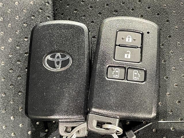 ヴォクシー ZS 煌III 純正9インチナビ 衝突軽減ブレーキ 両側電動スライドドア ビルトインETC LEDヘッドライト バックカメラ クルーズコントロール フルセグTV Bluetooth コーナーセンサー レーンキープ(24枚目)