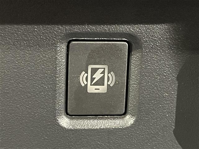 ノート X 純正9インチナビ アラウンドビューモニター 衝突軽減ブレーキ プロパイロット ブラインドスポットモニター ワイヤレス充電 デジタルインナーミラー ETC2.0 SOSコール ドライブレコーダー ソナー(6枚目)