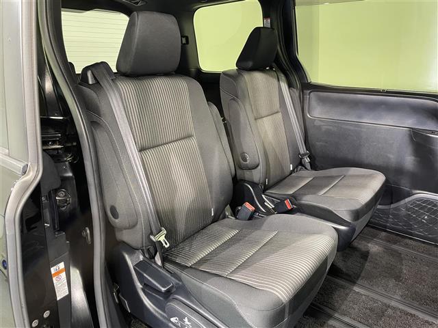 ヴォクシー ZS 煌II 純正9インチナビ フリップダウンモニター 衝突軽減ブレーキ 両側電動スライドドア ビルトインETC LEDヘッドライト バックカメラ クルーズコントロール ドライブレコーダー フルセグ オートライト(13枚目)