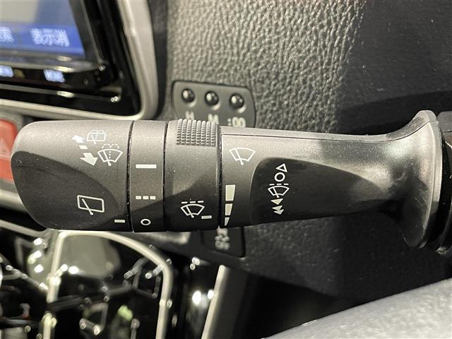 ヴォクシー ZS 煌II 純正9インチナビ フリップダウンモニター 衝突軽減ブレーキ 両側電動スライドドア ビルトインETC LEDヘッドライト バックカメラ クルーズコントロール ドライブレコーダー フルセグ オートライト(25枚目)