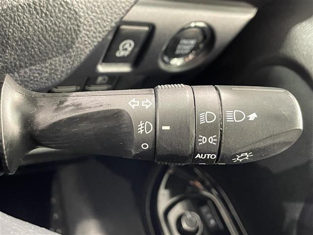 ヴォクシー ZS 煌II 純正9インチナビ フリップダウンモニター 衝突軽減ブレーキ 両側電動スライドドア ビルトインETC LEDヘッドライト バックカメラ クルーズコントロール ドライブレコーダー フルセグ オートライト(26枚目)