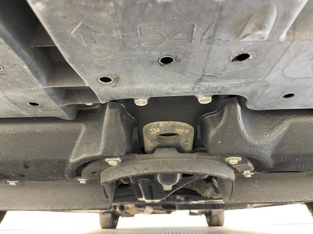 ヴォクシー ＺＳ　煌ＩＩ　純正９インチナビ　フリップダウンモニター　衝突軽減ブレーキ　両側電動スライドドア　ビルトインＥＴＣ　ＬＥＤヘッドライト　バックカメラ　クルーズコントロール　ドライブレコーダー　フルセグ　オートライト（65枚目）