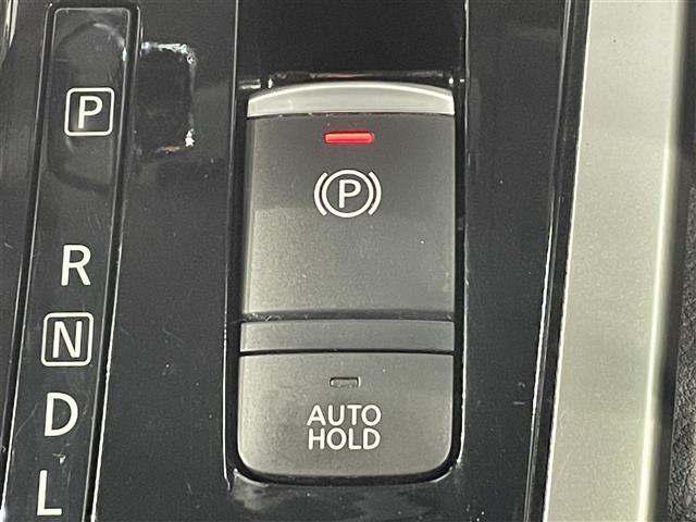 セレナ ハイウェイスター プロパイロットエディション 純正10インチナビ 衝突軽減ブレーキ 両側電動スライドドア ビルトインETC LEDヘッドライト バックカメラ フルセグTV Bluetooth コーナーセンサー レーンキープアシスト スマートキー(10枚目)