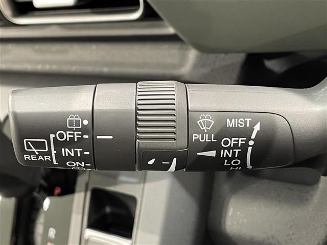 フリード e:HEVクロスター 登録済未使用車 純正9インチナビ ホンダセンシング 衝突軽減ブレーキ 両側パワースライドドア シートヒーター LEDヘッドライト バックカメラ ソナー ブラインドスポットモニター USB接続 フォグ(21枚目)