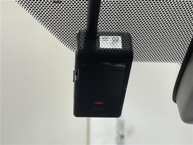 シエンタ ハイブリッドＧ　クエロ　純正ナビ　パノラミックビューモニター　トヨタセーフティセンス　衝突軽減ブレーキ両側パワースライドドア　ビルトインＥＴＣ　ＬＥＤヘッドライト　ドライブレコーダー　クリアランスソナー　クルーズコントロール（10枚目）