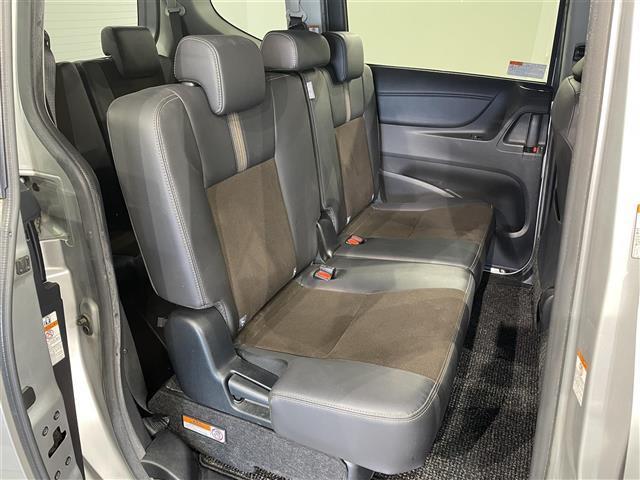 シエンタ ハイブリッドＧ　クエロ　純正ナビ　パノラミックビューモニター　トヨタセーフティセンス　衝突軽減ブレーキ両側パワースライドドア　ビルトインＥＴＣ　ＬＥＤヘッドライト　ドライブレコーダー　クリアランスソナー　クルーズコントロール（14枚目）