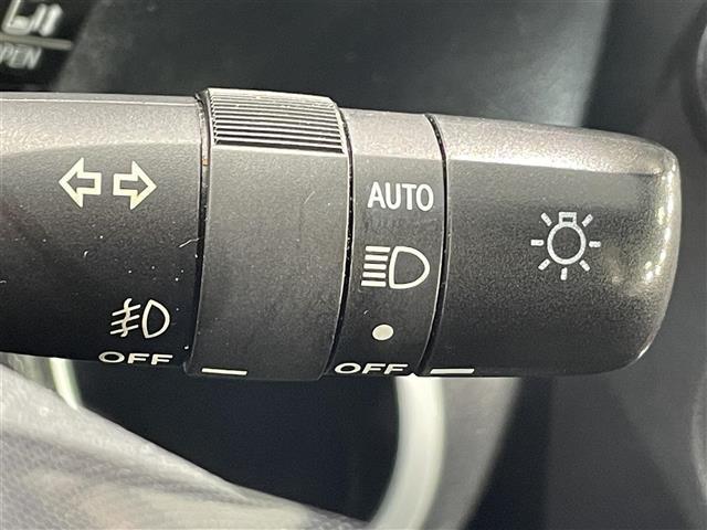 シエンタ ハイブリッドＧ　クエロ　純正ナビ　パノラミックビューモニター　トヨタセーフティセンス　衝突軽減ブレーキ両側パワースライドドア　ビルトインＥＴＣ　ＬＥＤヘッドライト　ドライブレコーダー　クリアランスソナー　クルーズコントロール（23枚目）