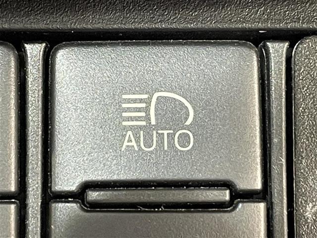 シエンタ ハイブリッドＧ　クエロ　純正ナビ　パノラミックビューモニター　トヨタセーフティセンス　衝突軽減ブレーキ両側パワースライドドア　ビルトインＥＴＣ　ＬＥＤヘッドライト　ドライブレコーダー　クリアランスソナー　クルーズコントロール（24枚目）