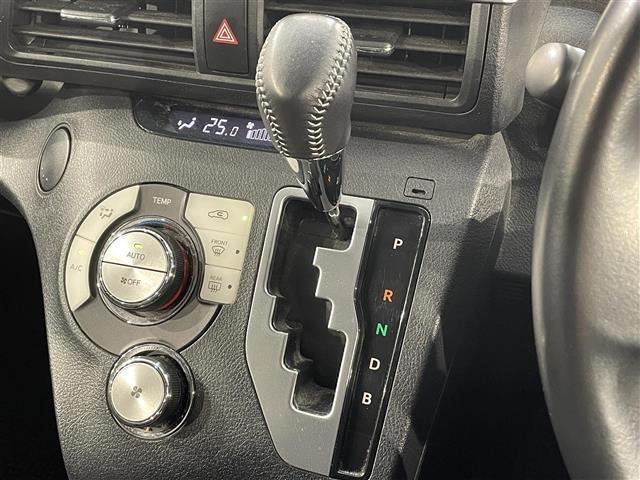 シエンタ ハイブリッドＧ　クエロ　純正ナビ　パノラミックビューモニター　トヨタセーフティセンス　衝突軽減ブレーキ両側パワースライドドア　ビルトインＥＴＣ　ＬＥＤヘッドライト　ドライブレコーダー　クリアランスソナー　クルーズコントロール（26枚目）