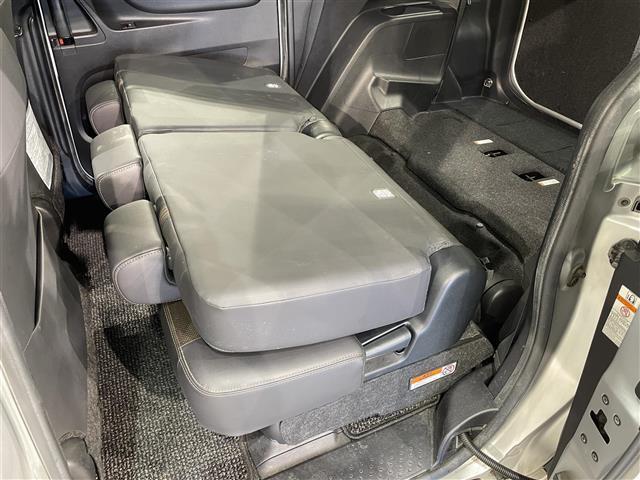 シエンタ ハイブリッドＧ　クエロ　純正ナビ　パノラミックビューモニター　トヨタセーフティセンス　衝突軽減ブレーキ両側パワースライドドア　ビルトインＥＴＣ　ＬＥＤヘッドライト　ドライブレコーダー　クリアランスソナー　クルーズコントロール（35枚目）