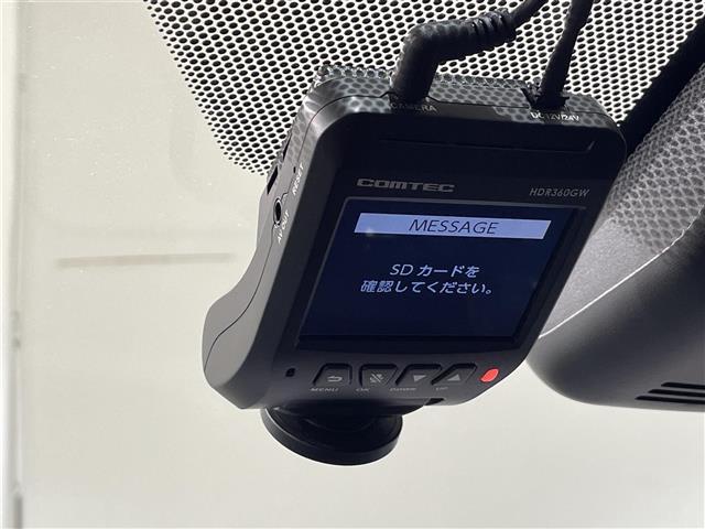 ヤリスクロス ハイブリッドＺ　純正８インチナビ　衝突軽減　全方位カメラ　レーダークルーズコントロール　ビルトインＥＴＣ　シートヒーター　ブラインドスポットモニター　ハンドルヒーター　パワーシート　電動リアゲート　パーキングアシスト（10枚目）