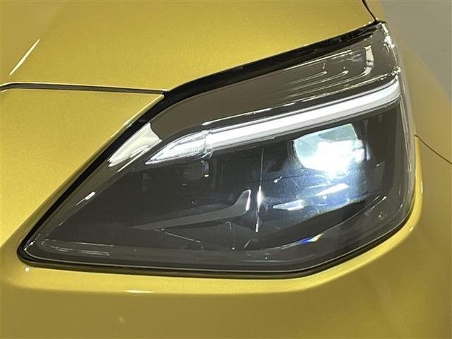 ヤリスクロス ハイブリッドＺ　純正８インチナビ　衝突軽減　全方位カメラ　レーダークルーズコントロール　ビルトインＥＴＣ　シートヒーター　ブラインドスポットモニター　ハンドルヒーター　パワーシート　電動リアゲート　パーキングアシスト（17枚目）